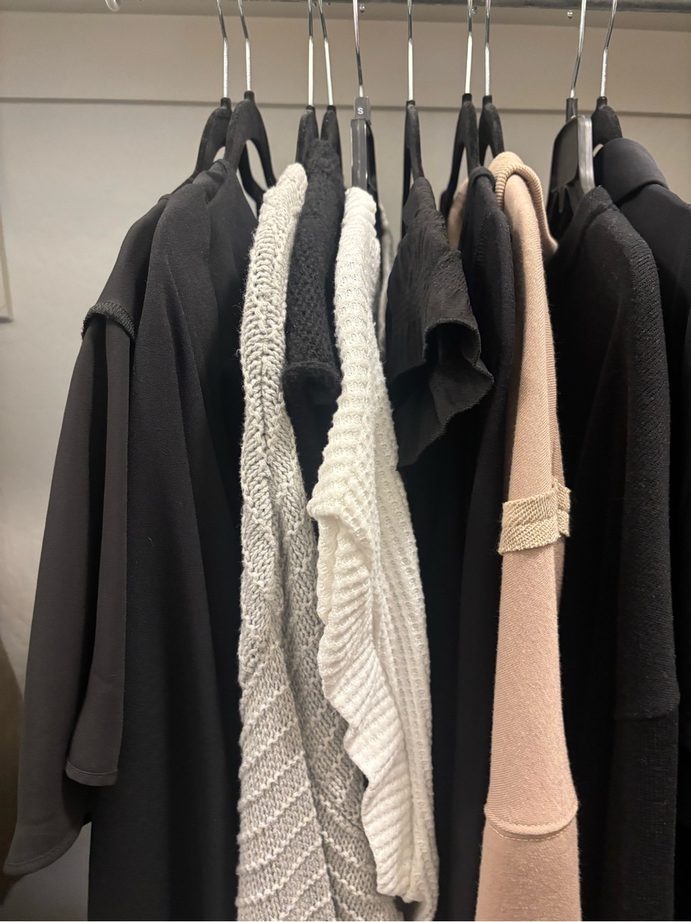 Women’s tops and sweaters
